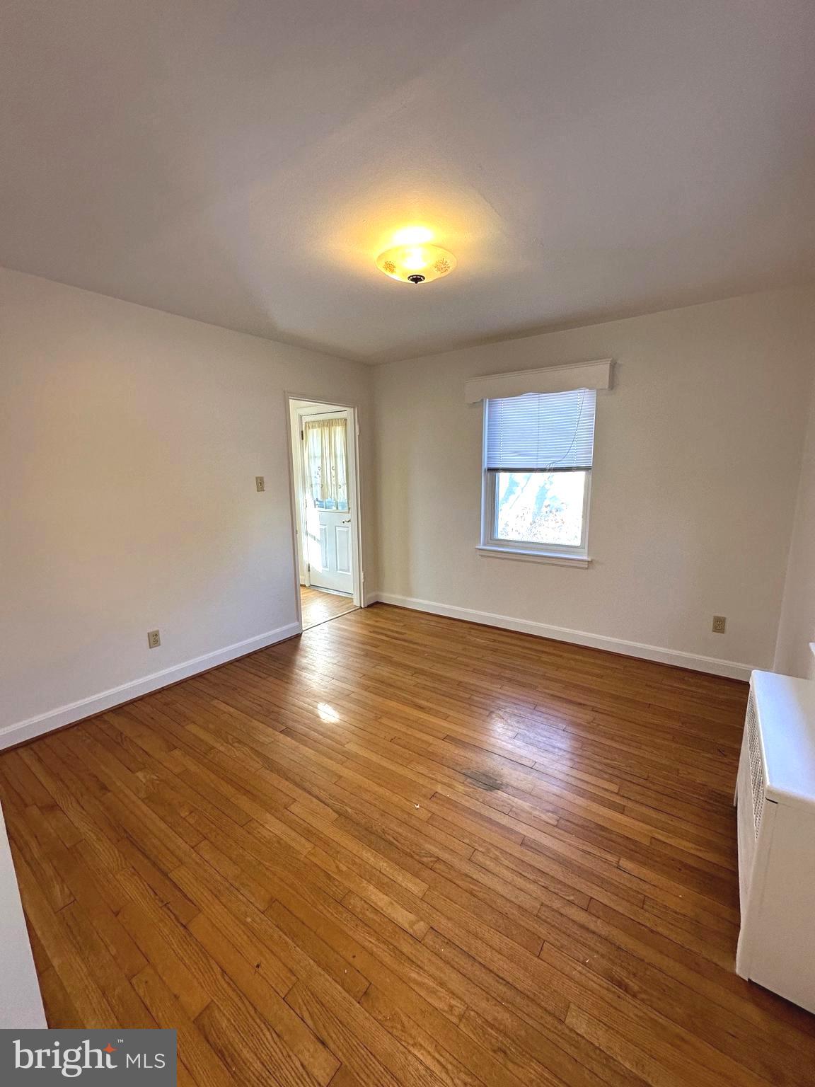 COLLEGE PARK - Residential Lease