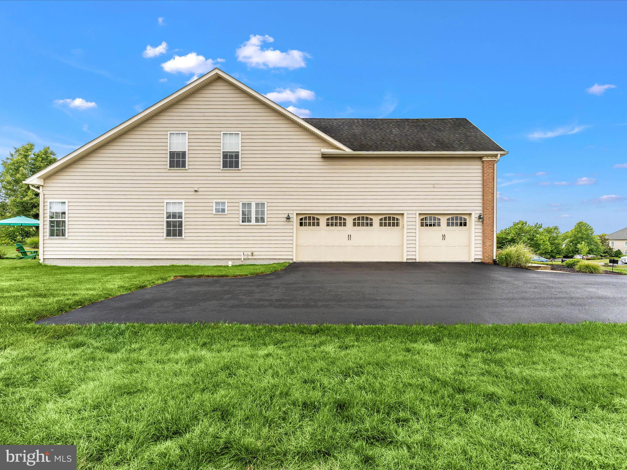 ELMWOOD FARM - Residential