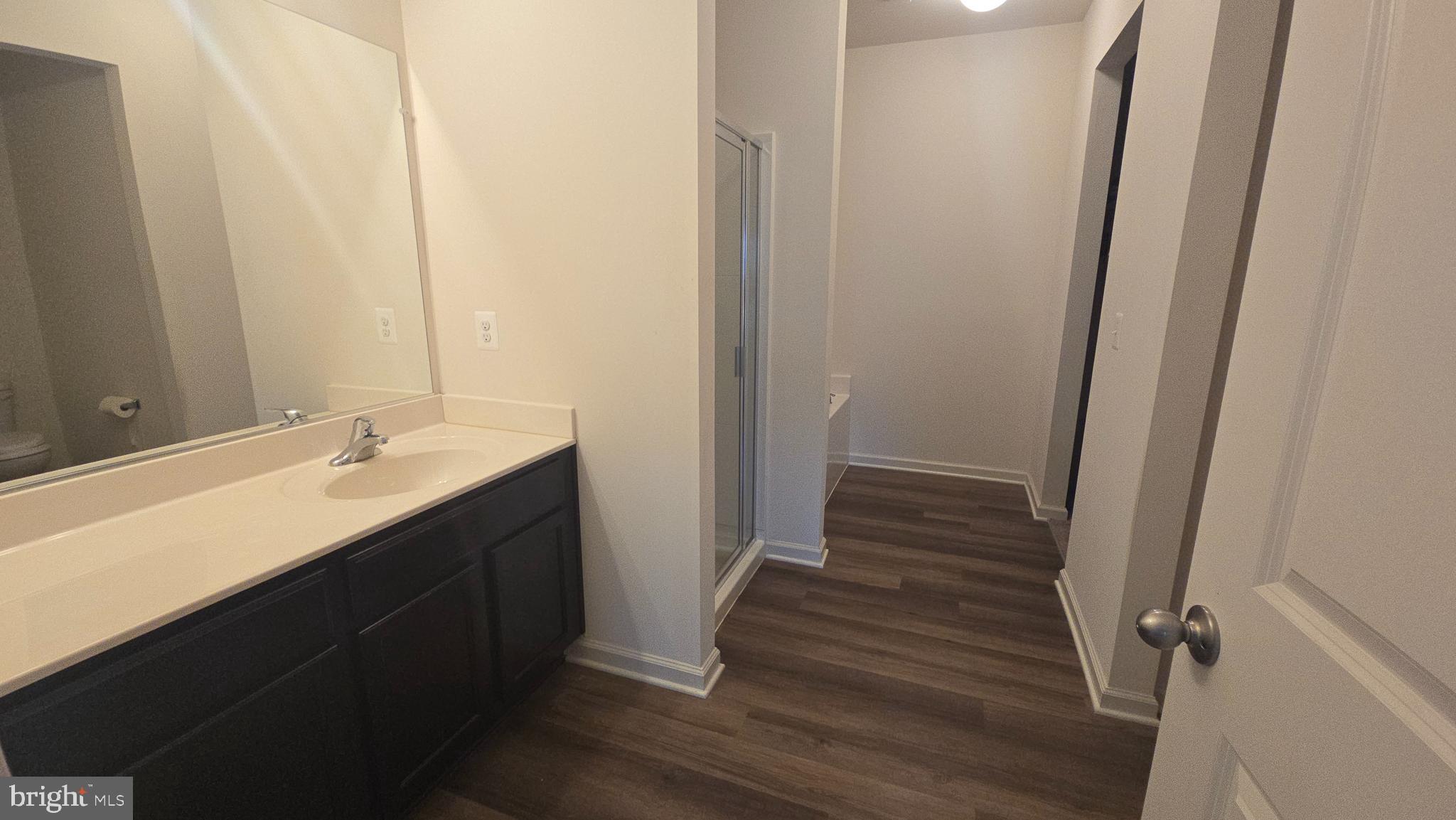 MCGINNIS POINT - Residential