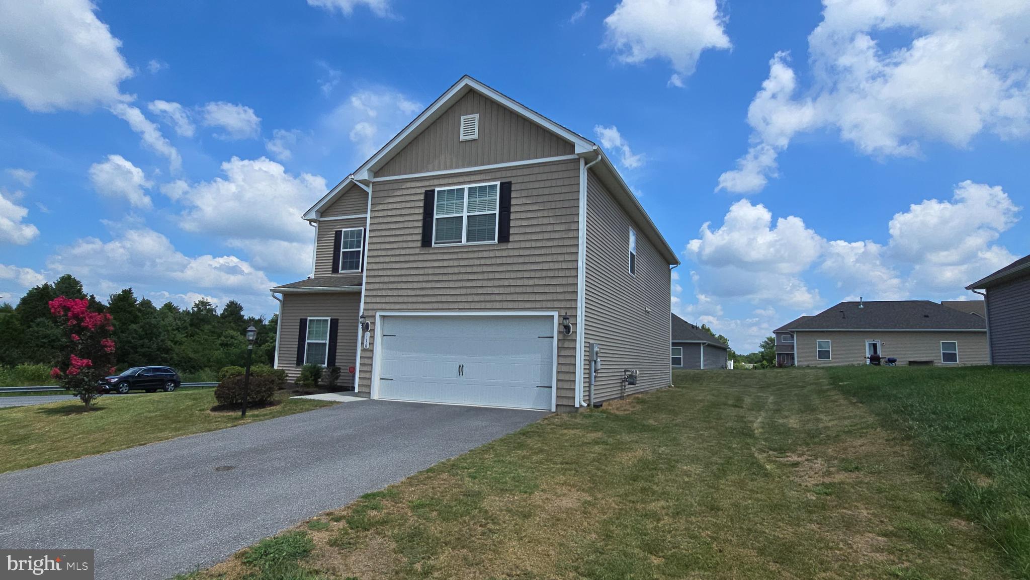 MCGINNIS POINT - Residential