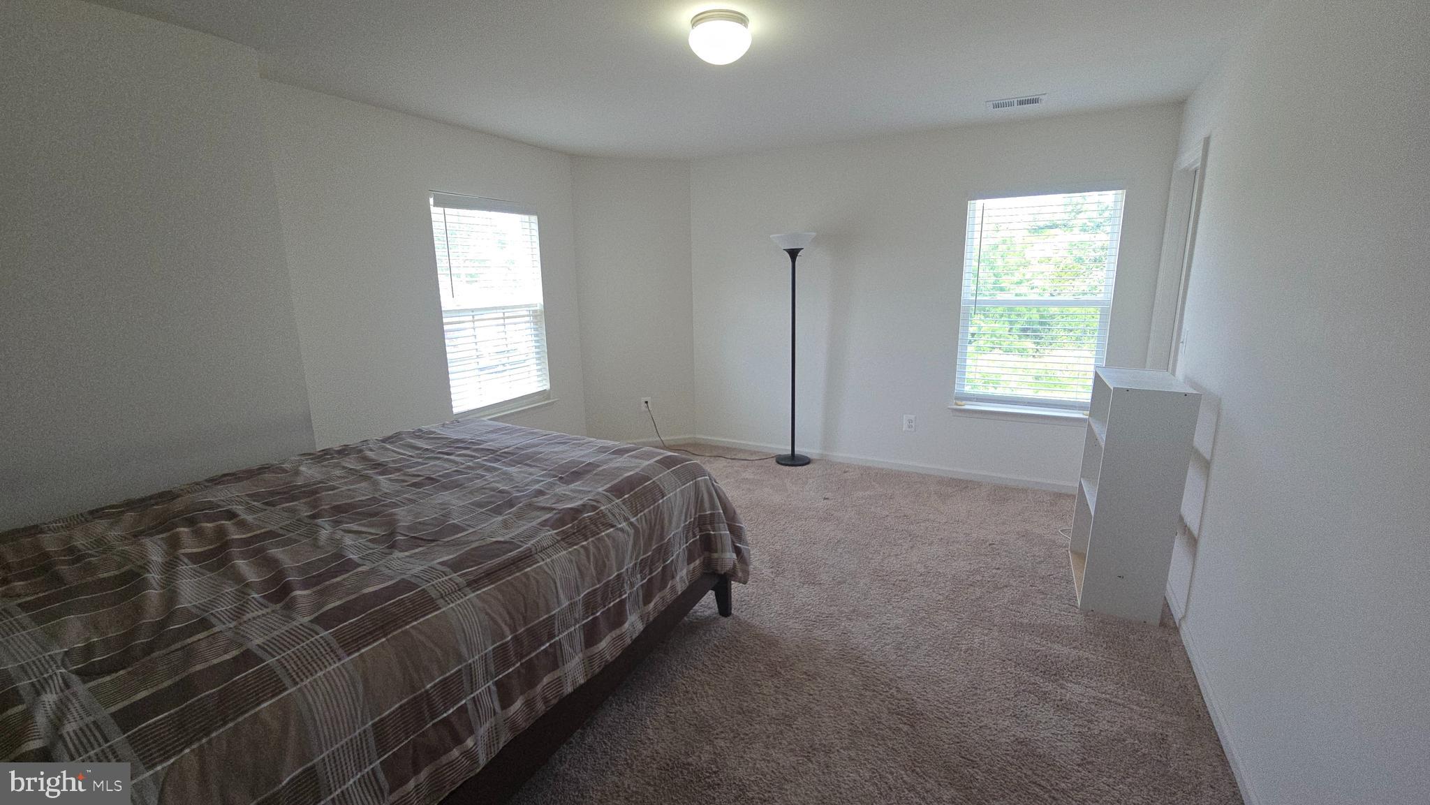 MCGINNIS POINT - Residential