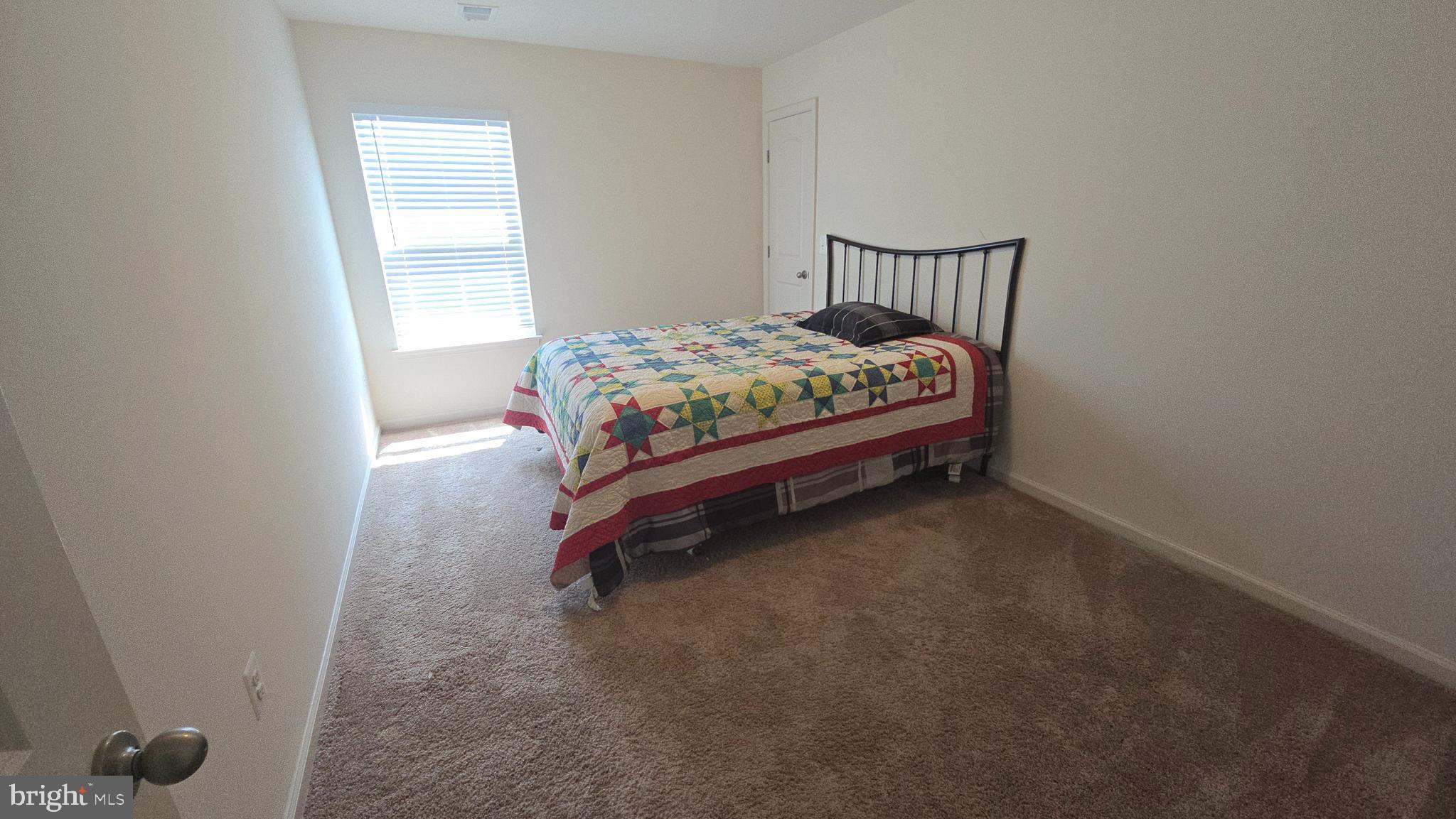 MCGINNIS POINT - Residential