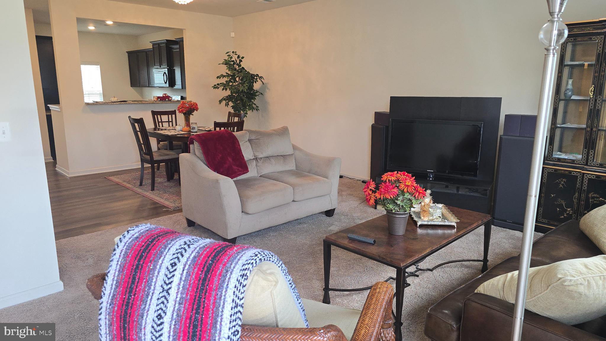 MCGINNIS POINT - Residential