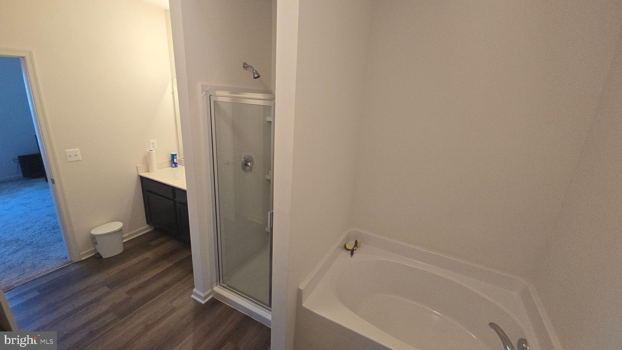 MCGINNIS POINT - Residential