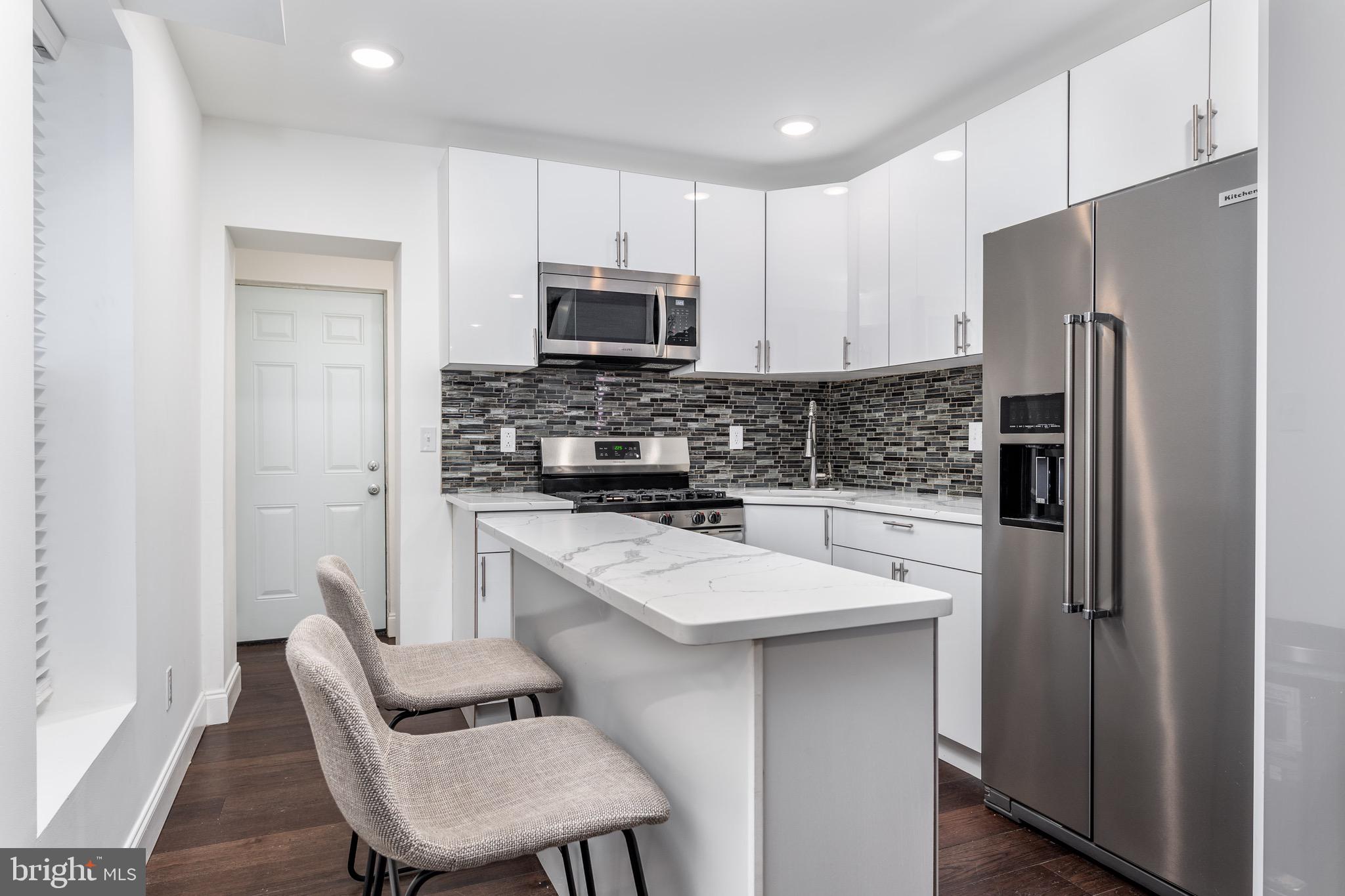 1540 N HOLLYWOOD STREET