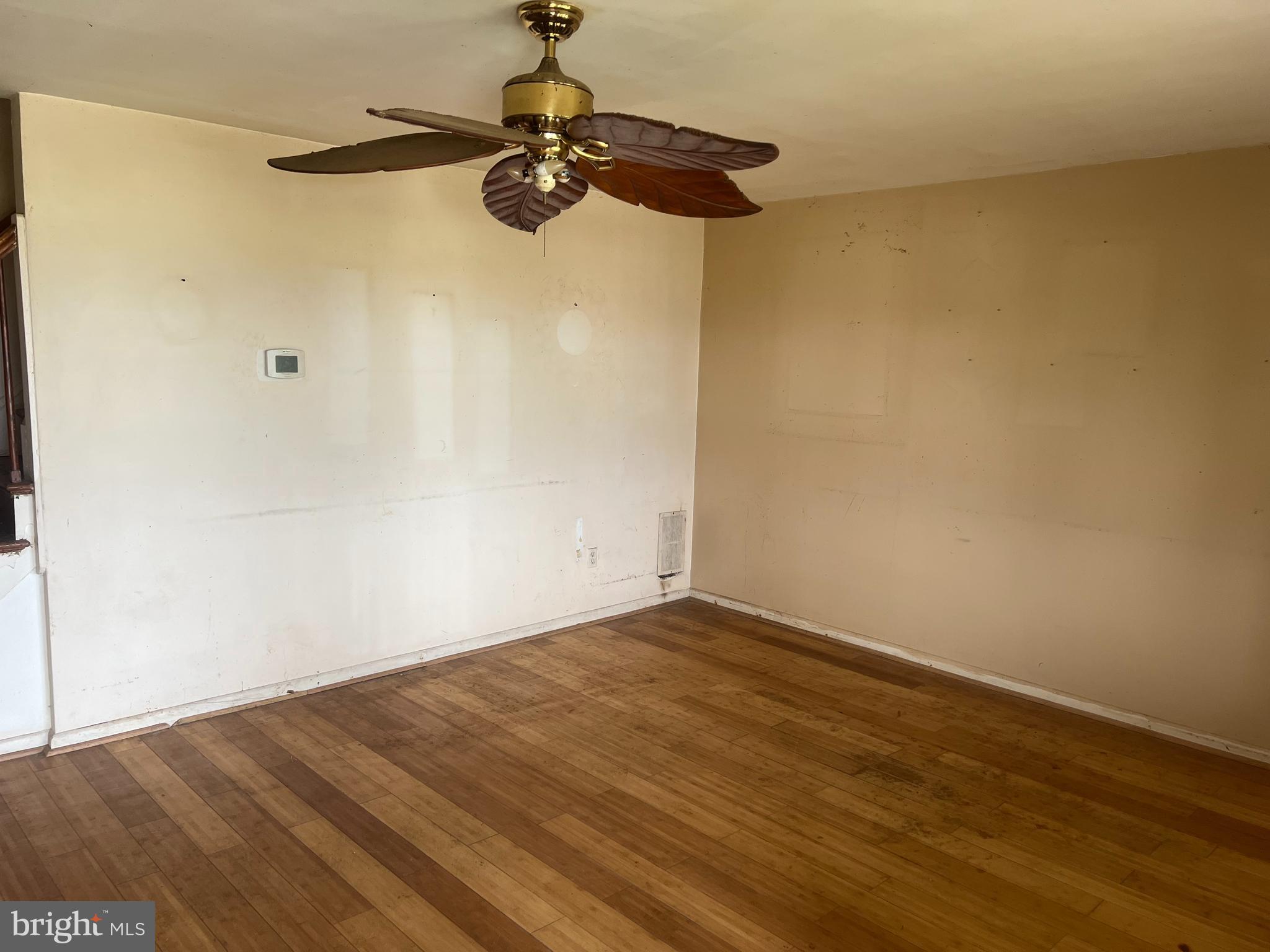 EASTCREST - Residential