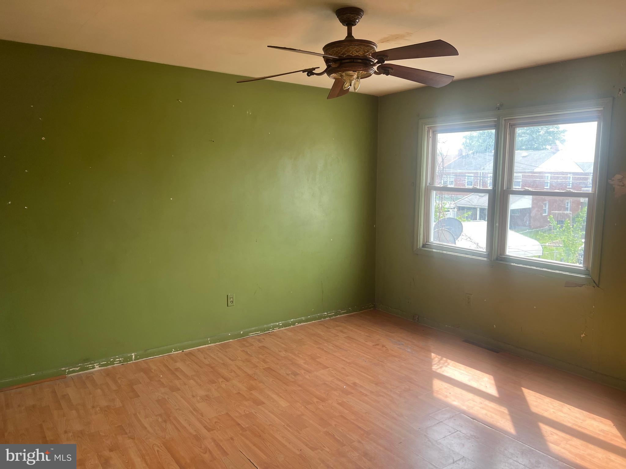 EASTCREST - Residential