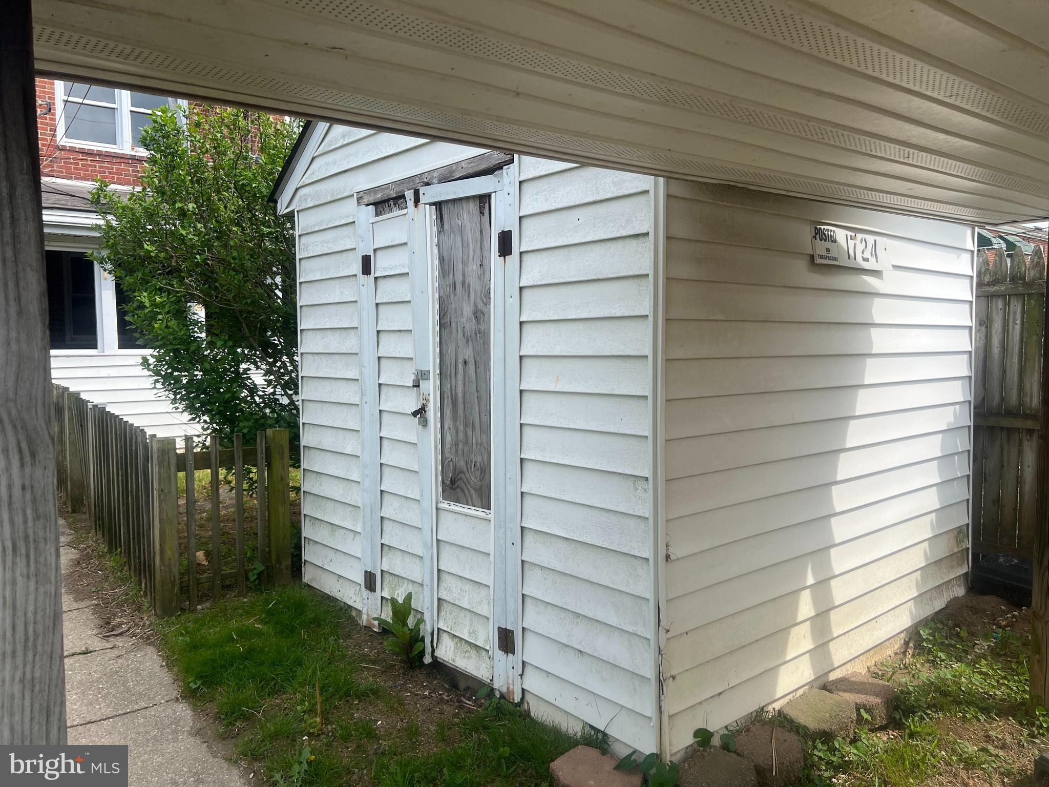 EASTCREST - Residential