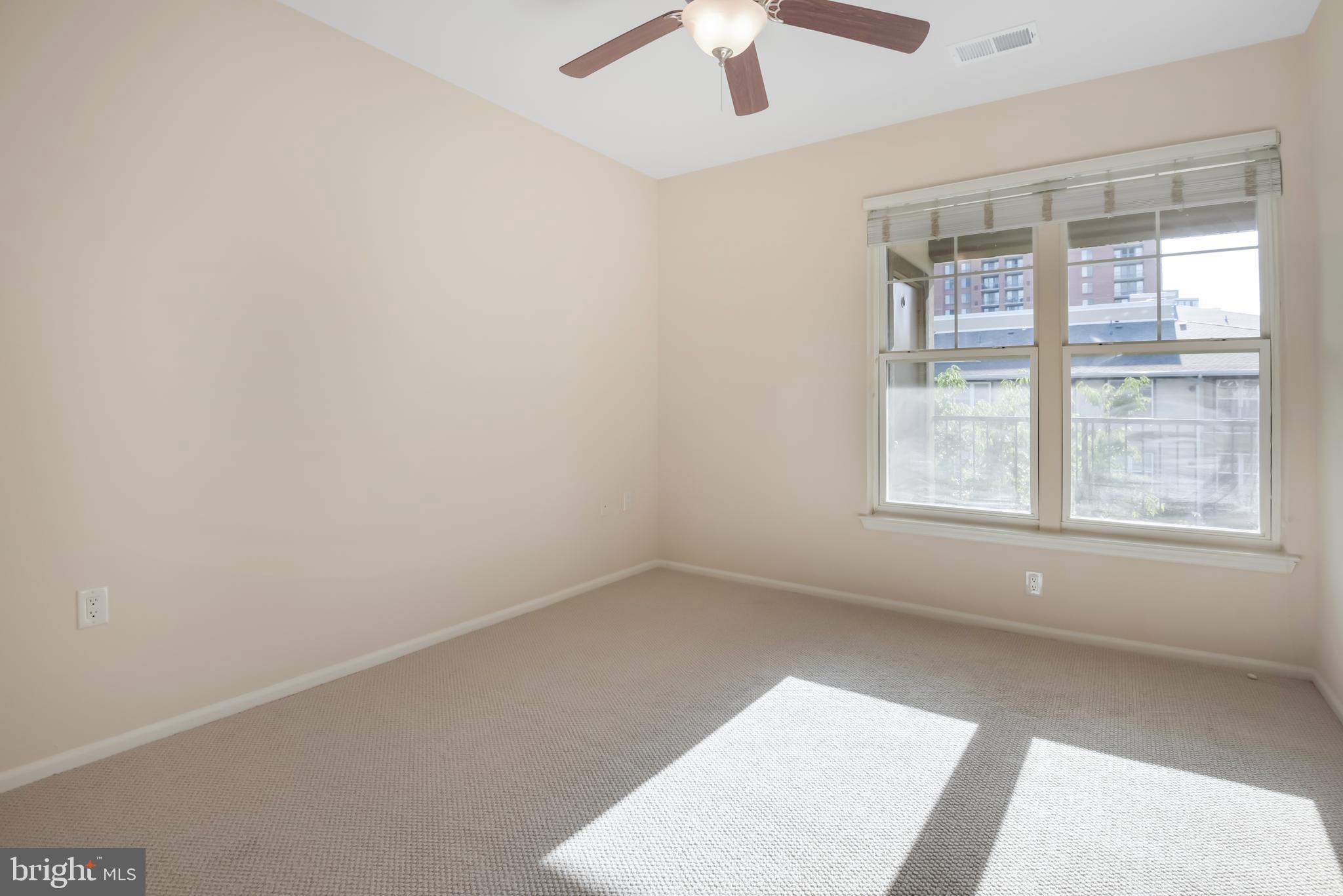 WHITE FLINT STATION - Residential