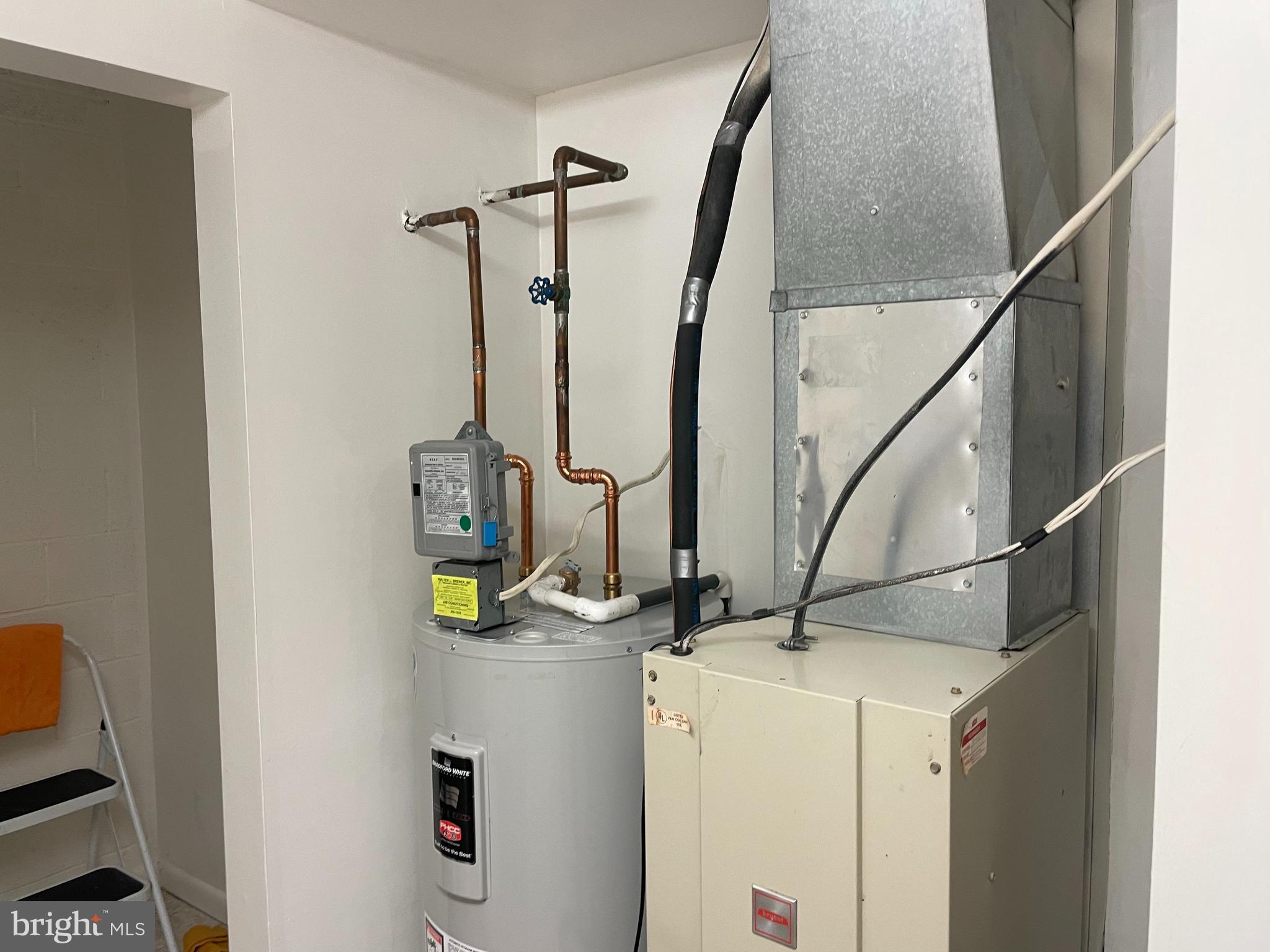 MAYS CHAPEL VILLAGE - Residential Lease