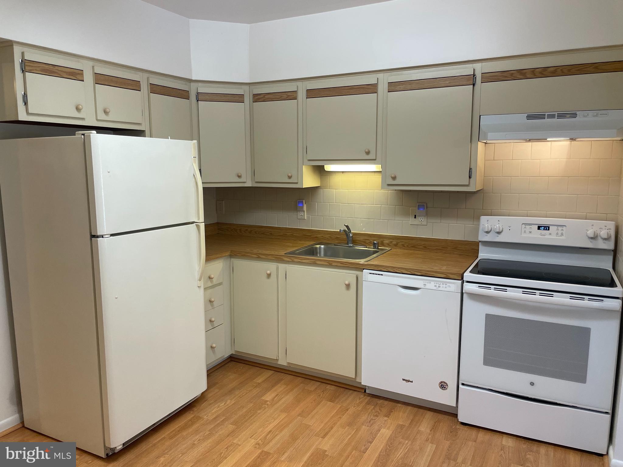 MAYS CHAPEL VILLAGE - Residential Lease