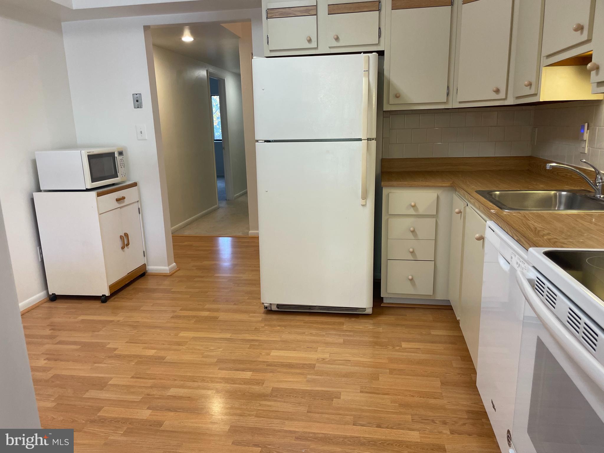 MAYS CHAPEL VILLAGE - Residential Lease