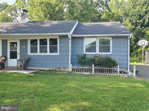 Photo of 110 Lemmon Ave, PEMBERTON, NJ 08068 (MLS # NJBL2104330)