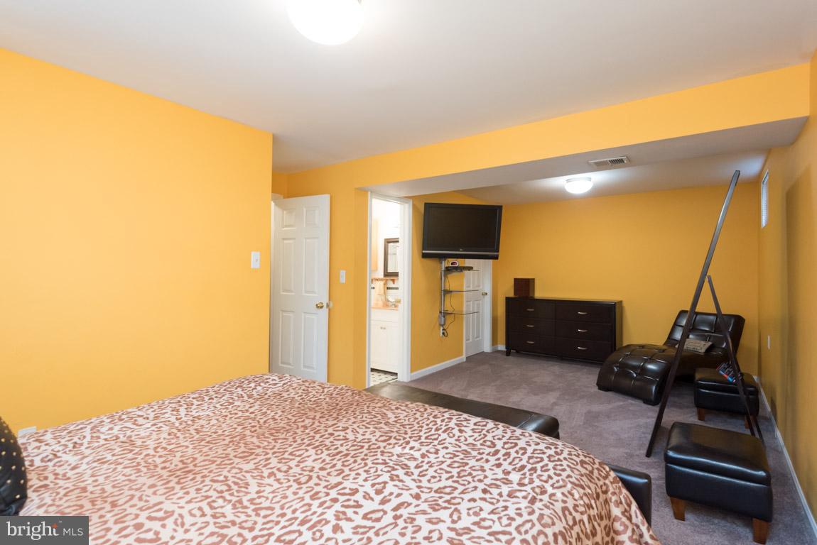 HOLLAWAY ESTATES - Residential