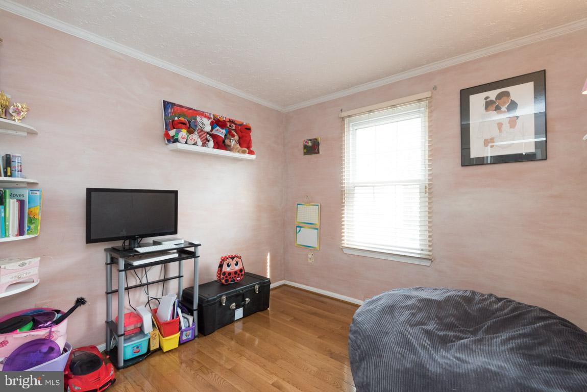 HOLLAWAY ESTATES - Residential