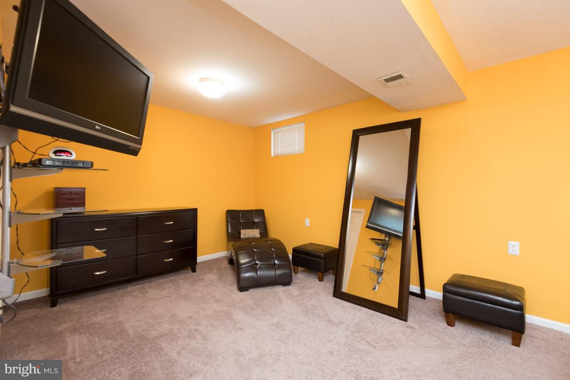 HOLLAWAY ESTATES - Residential