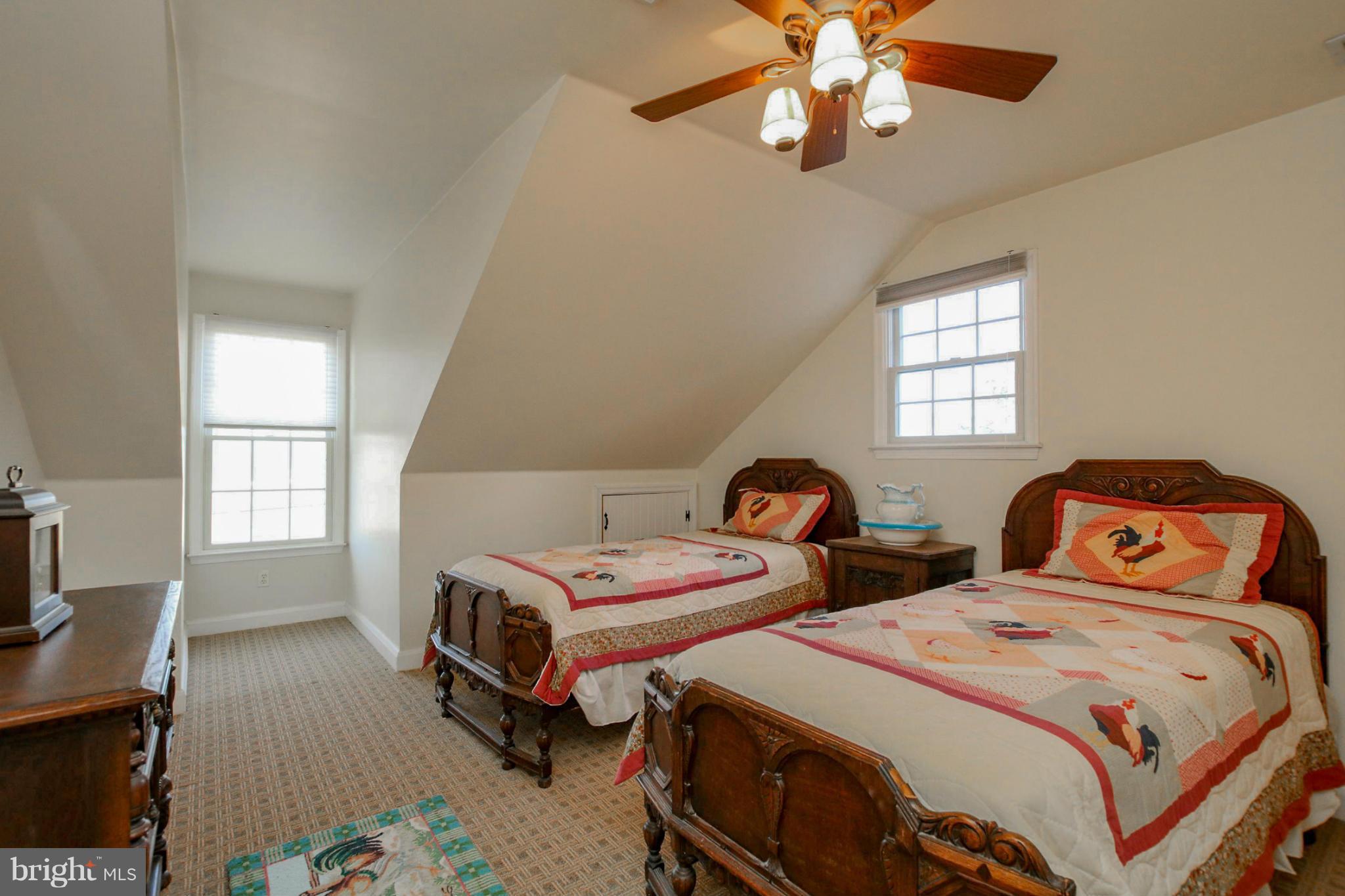 MERRITT HOMES - Residential