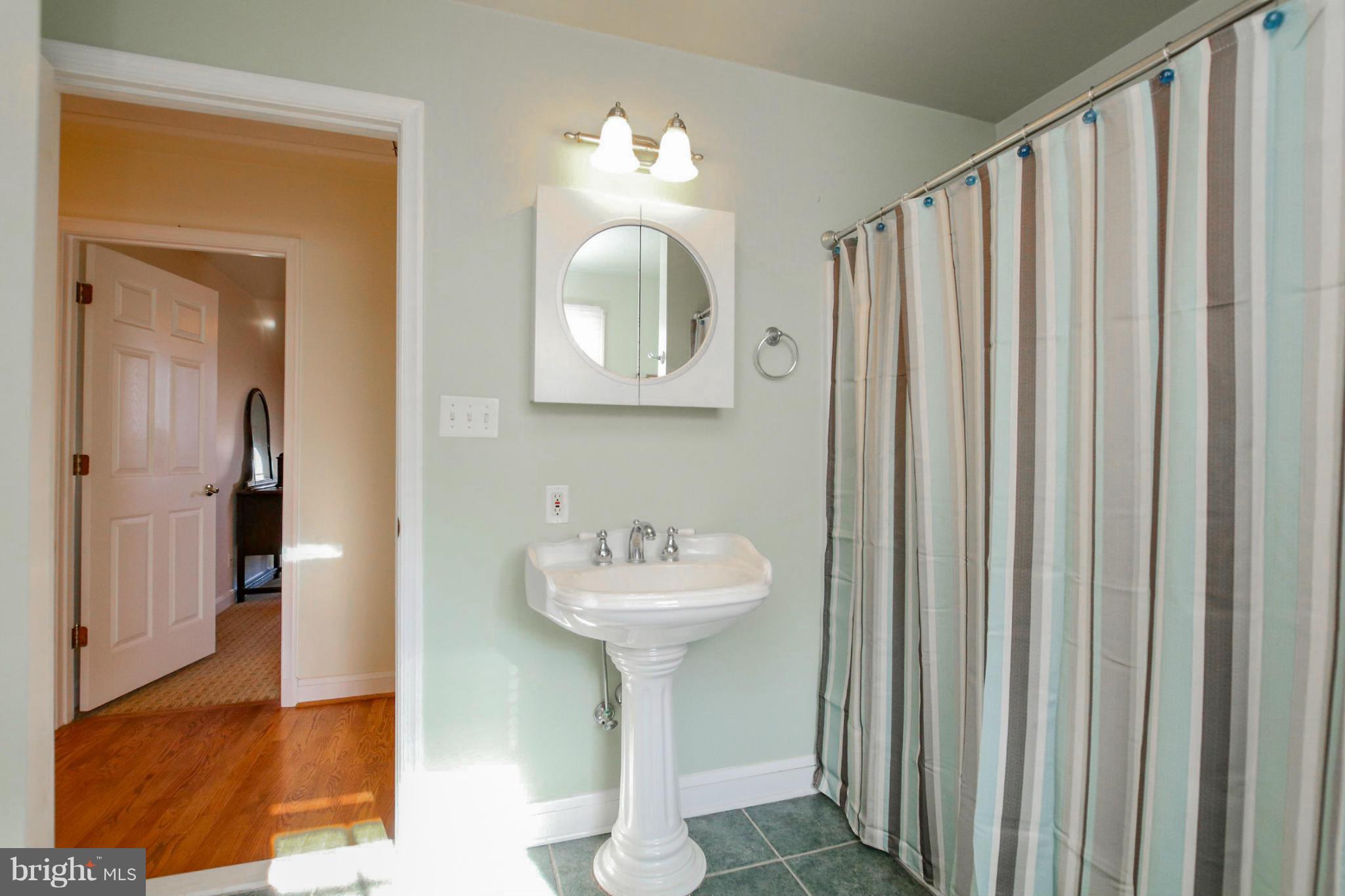 MERRITT HOMES - Residential