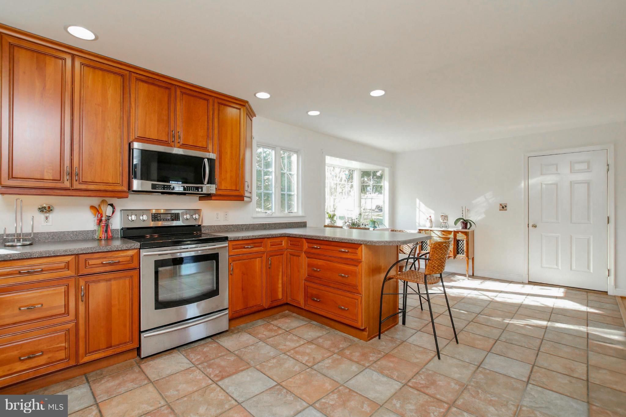 MERRITT HOMES - Residential