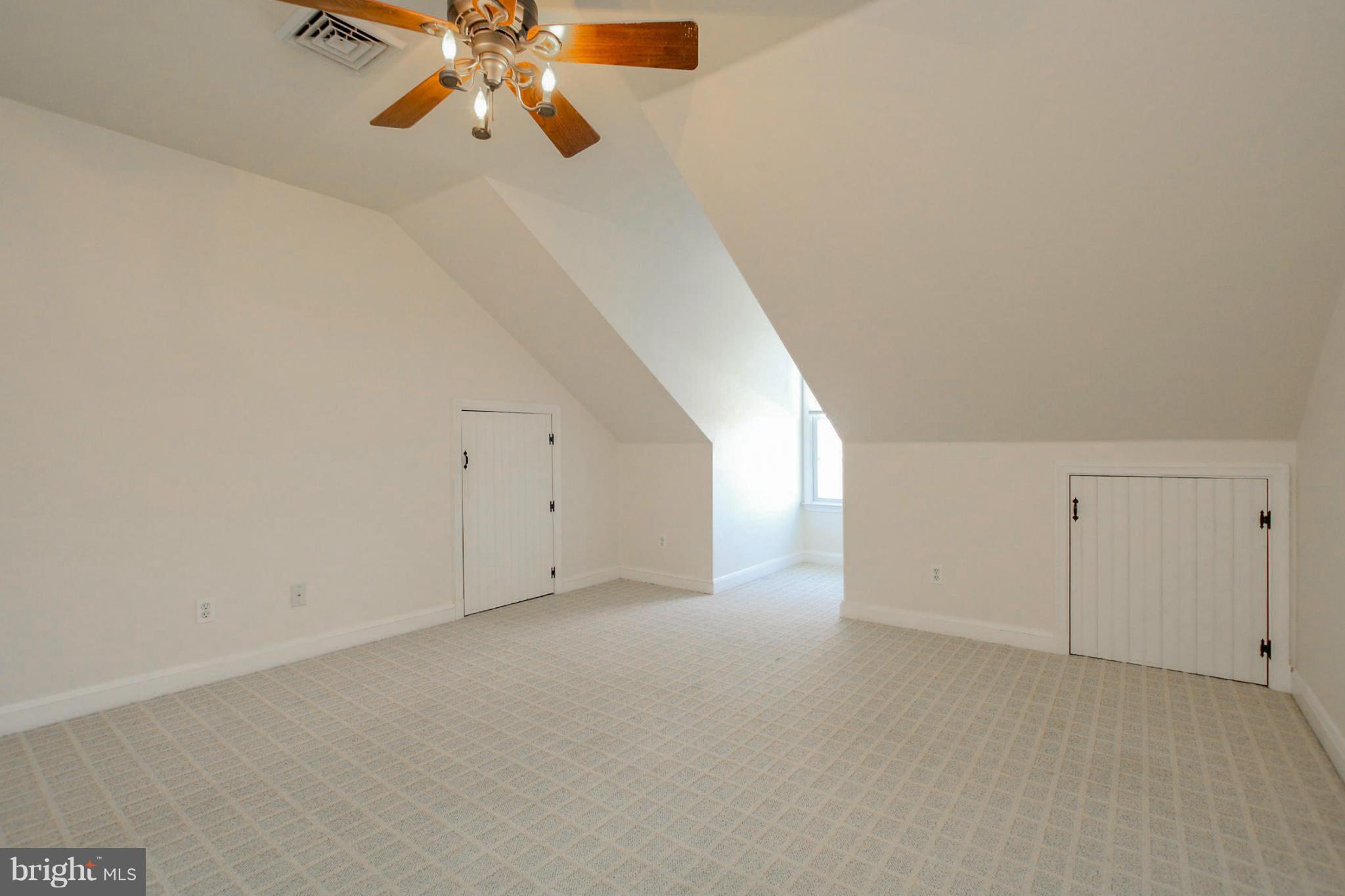 MERRITT HOMES - Residential