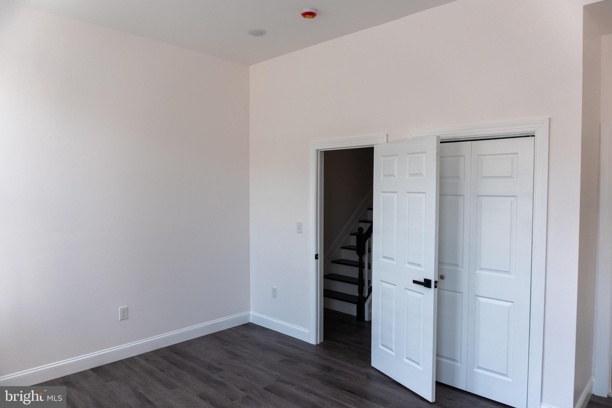 MIDTOWN EDMONDSON - Residential Lease