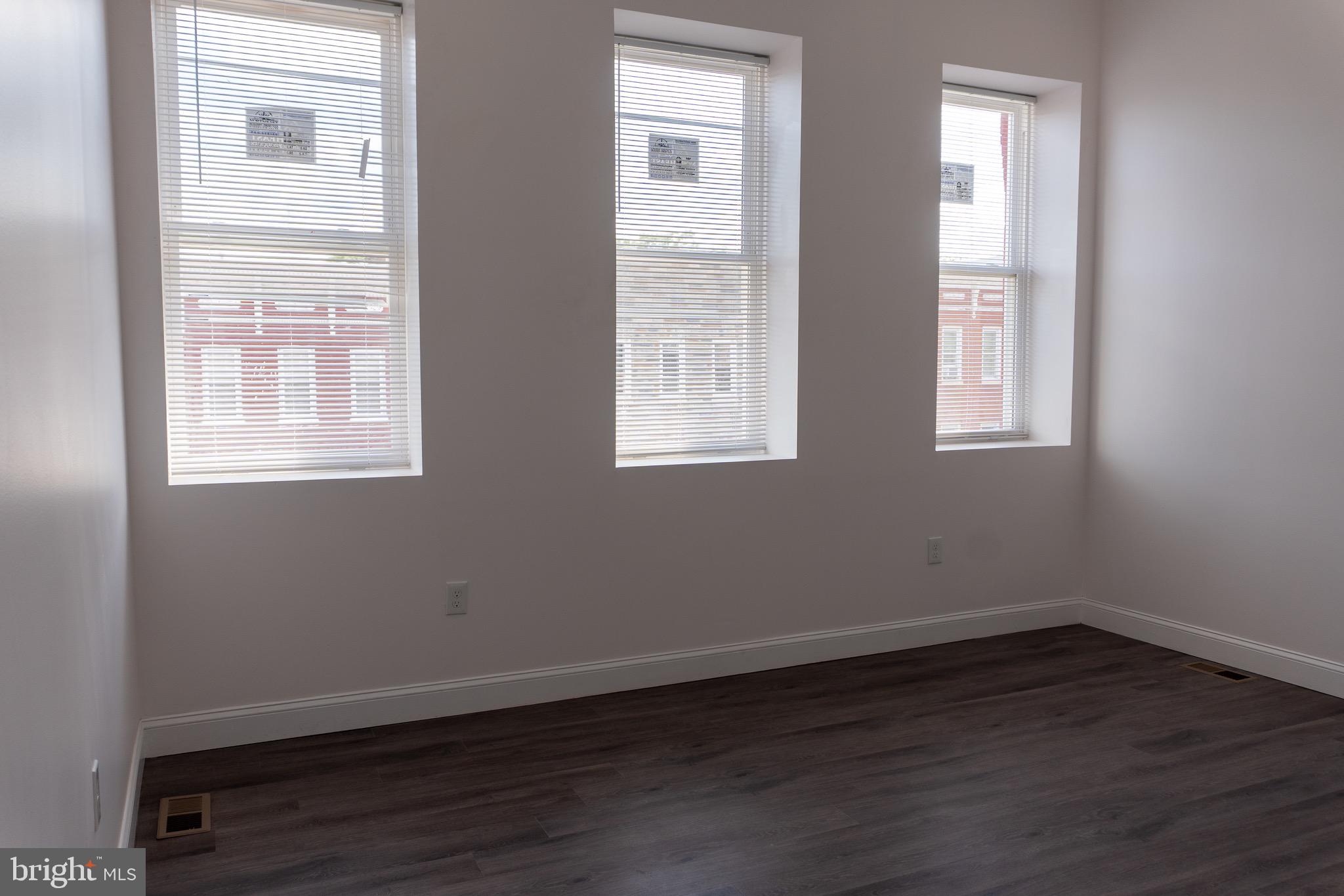 MIDTOWN EDMONDSON - Residential Lease
