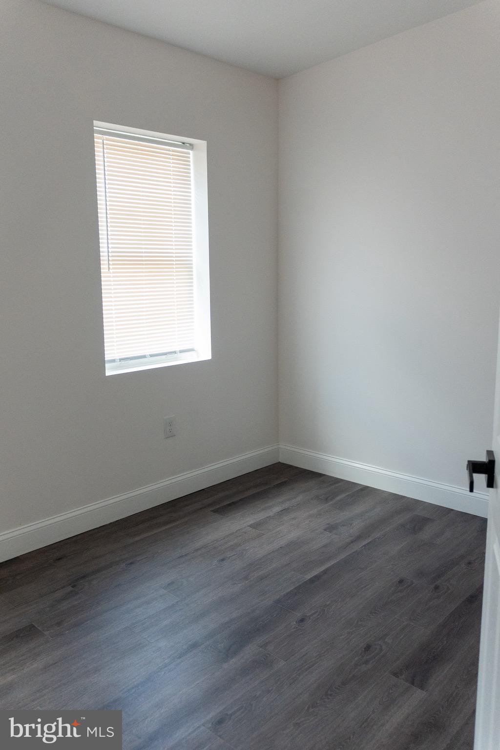 MIDTOWN EDMONDSON - Residential Lease
