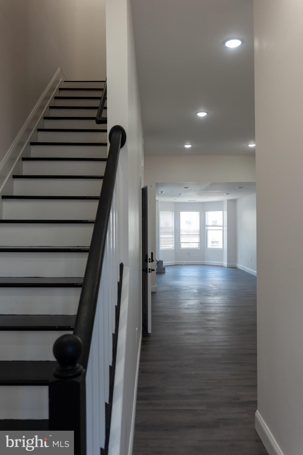 MIDTOWN EDMONDSON - Residential Lease