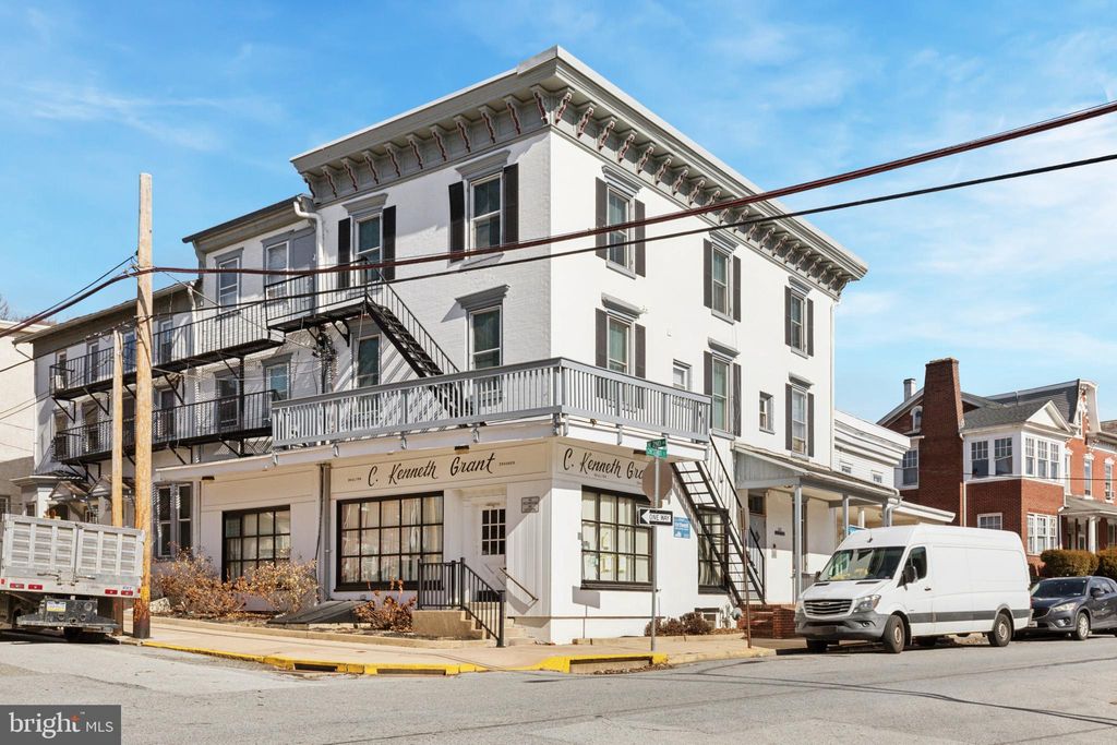 Photo of 101 N 2nd Avenue, COATESVILLE, PA 19320 (MLS # PACT2111912)