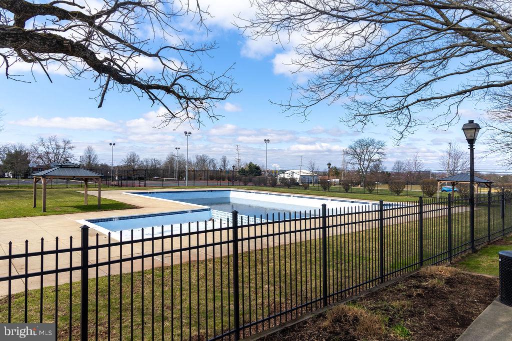 MORGANDALE CONDO - Residential