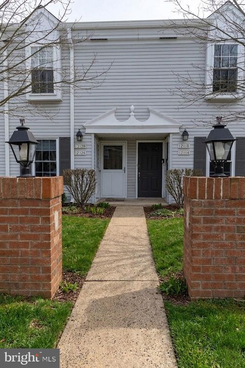 1212A CROSSHILL COURT LANSDALE PA 19446