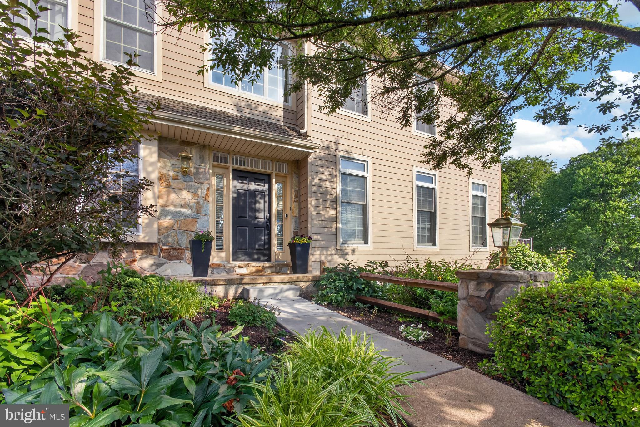 1307 CIRCLE DRIVE