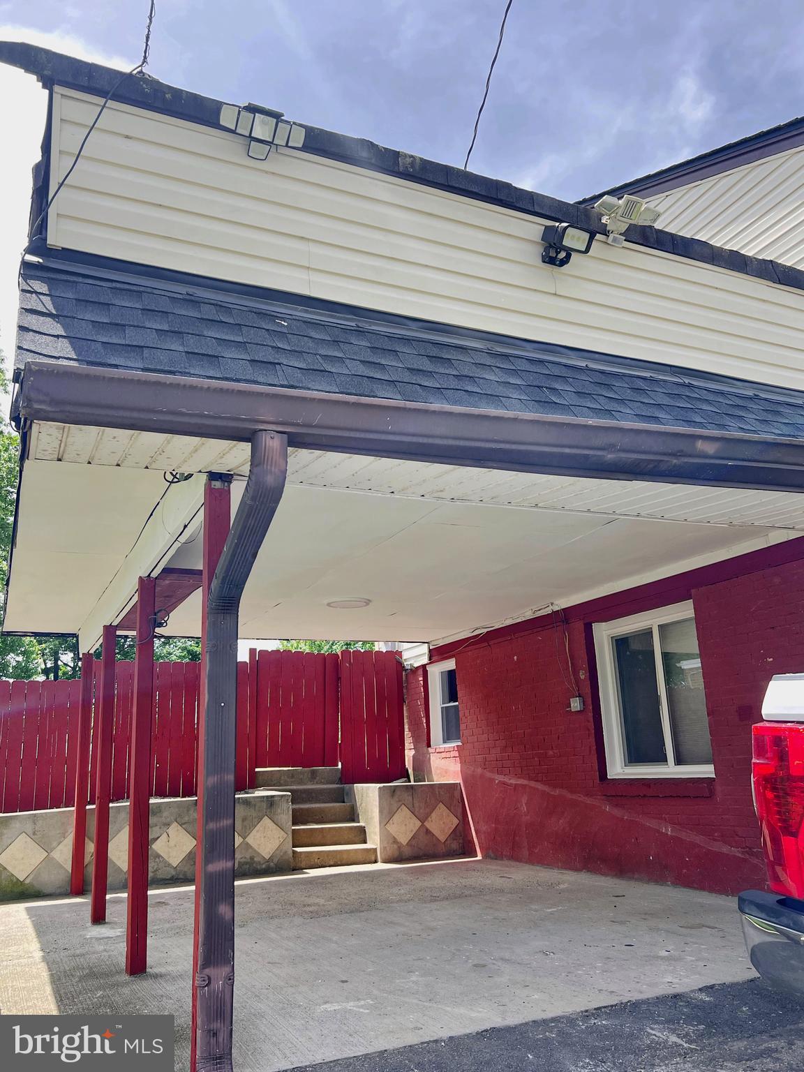 1613 FRANCES DRIVE