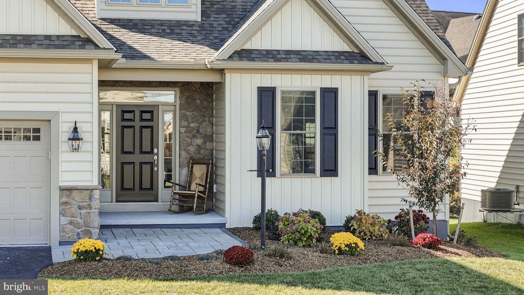 Photo of 833 Summer Breeze Path, COCHRANVILLE, PA 19330 (MLS # PACT2112500)