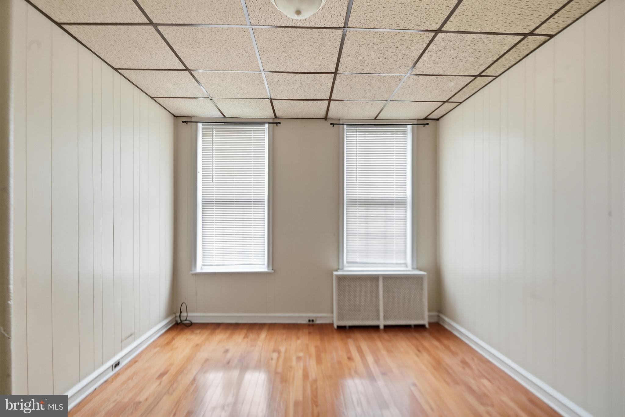 1934 S 13TH STREET 1ST FL FRONT
