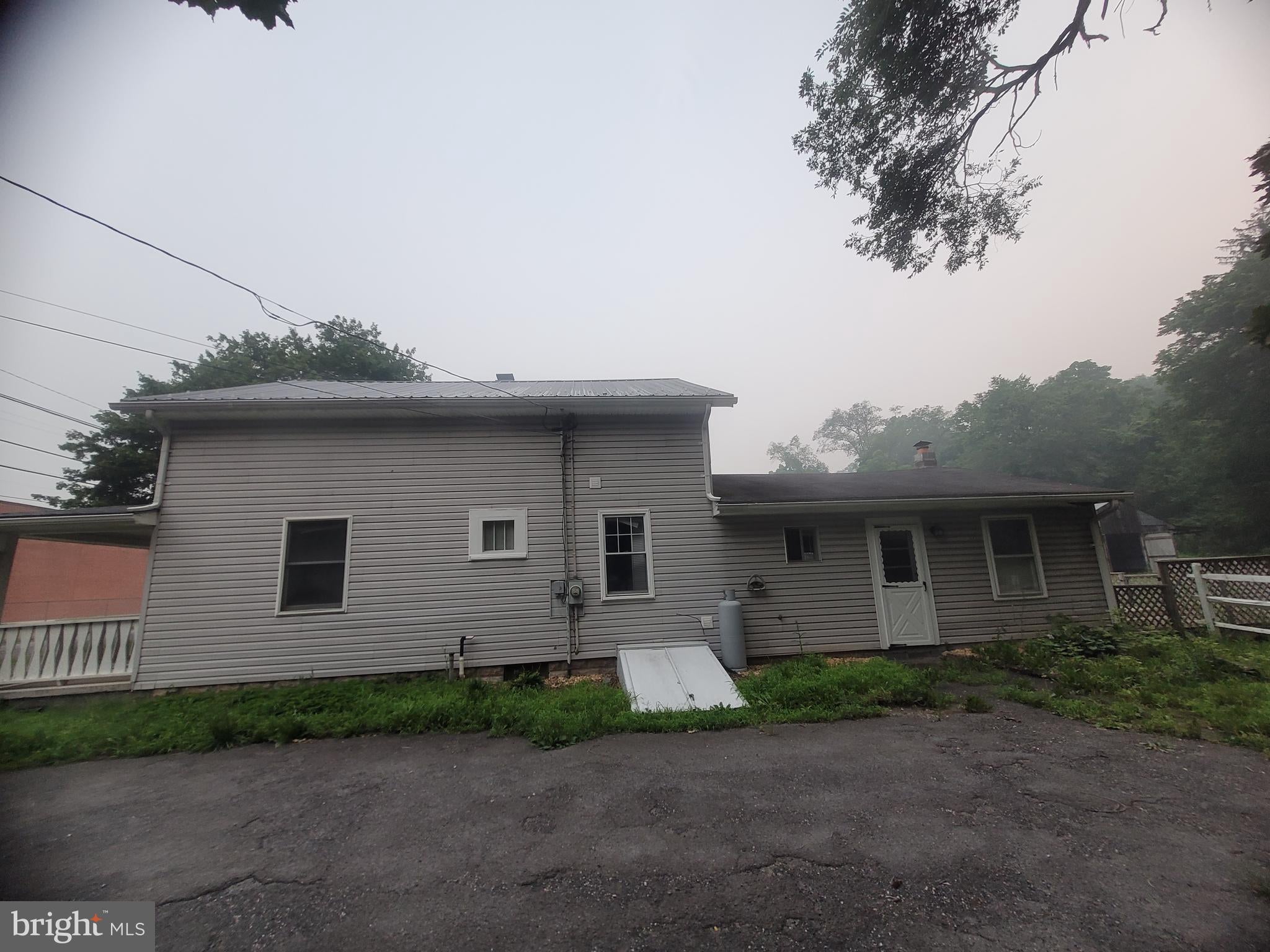 22005 NATIONAL PIKE NE