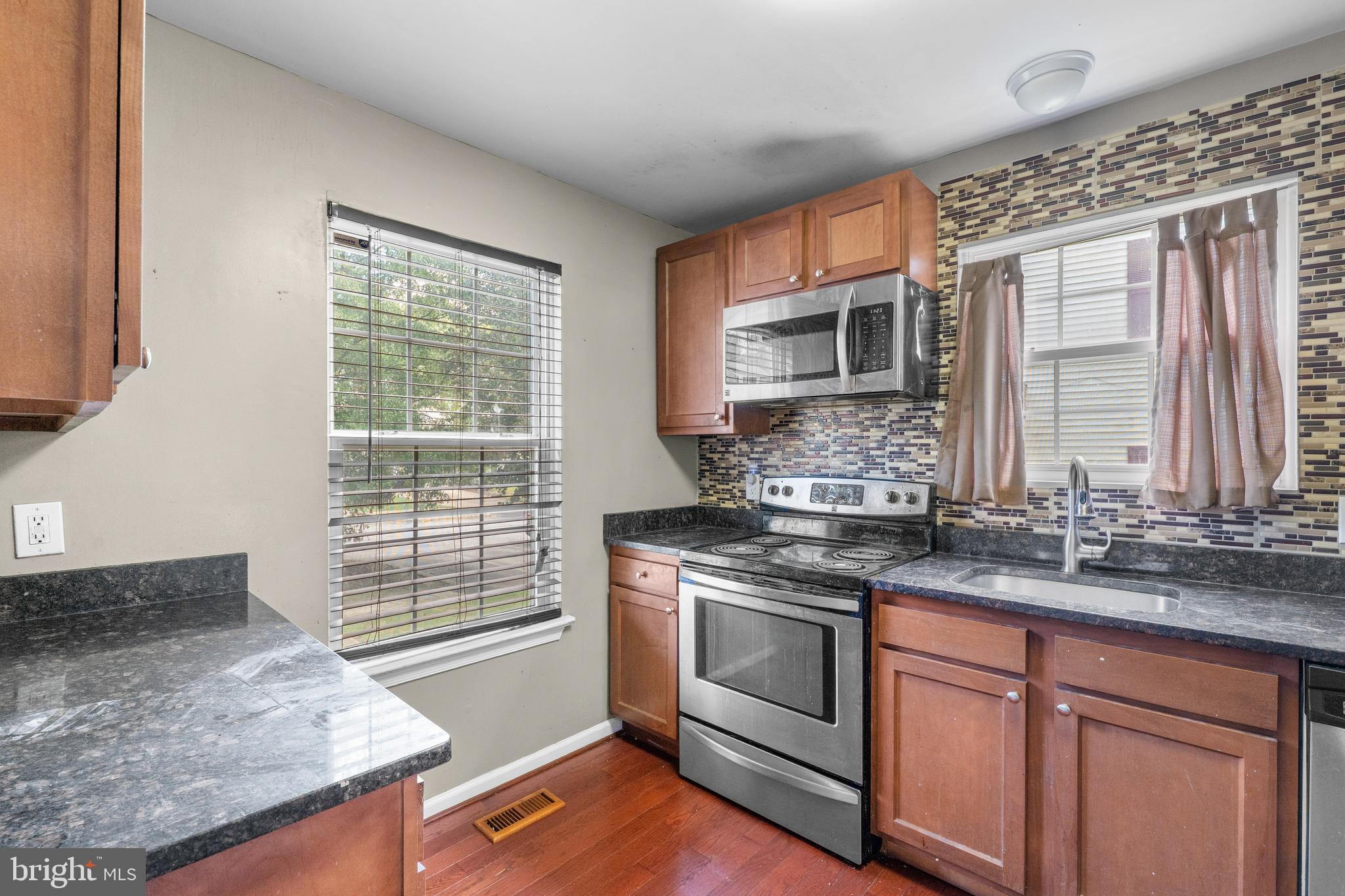 4119 SILVER PARK TERRACE
