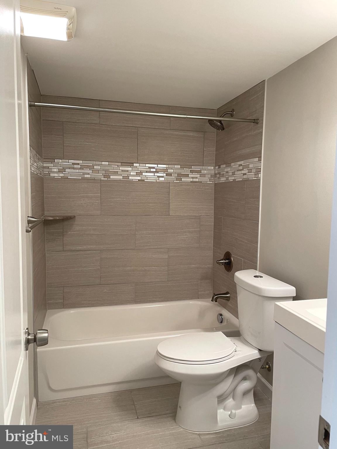 TYLER PARK - Residential