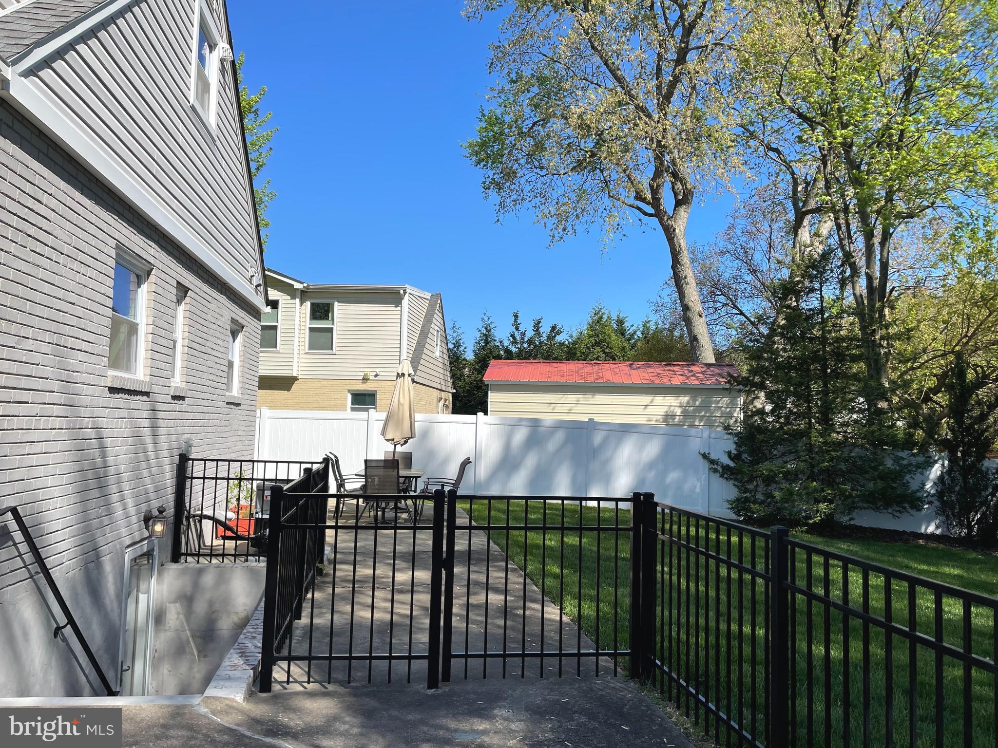 TYLER PARK - Residential