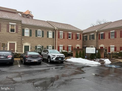 Photo of 131 Rollins Avenue #3 & 3A, ROCKVILLE, MD 20852 (MLS # MDMC2220192)