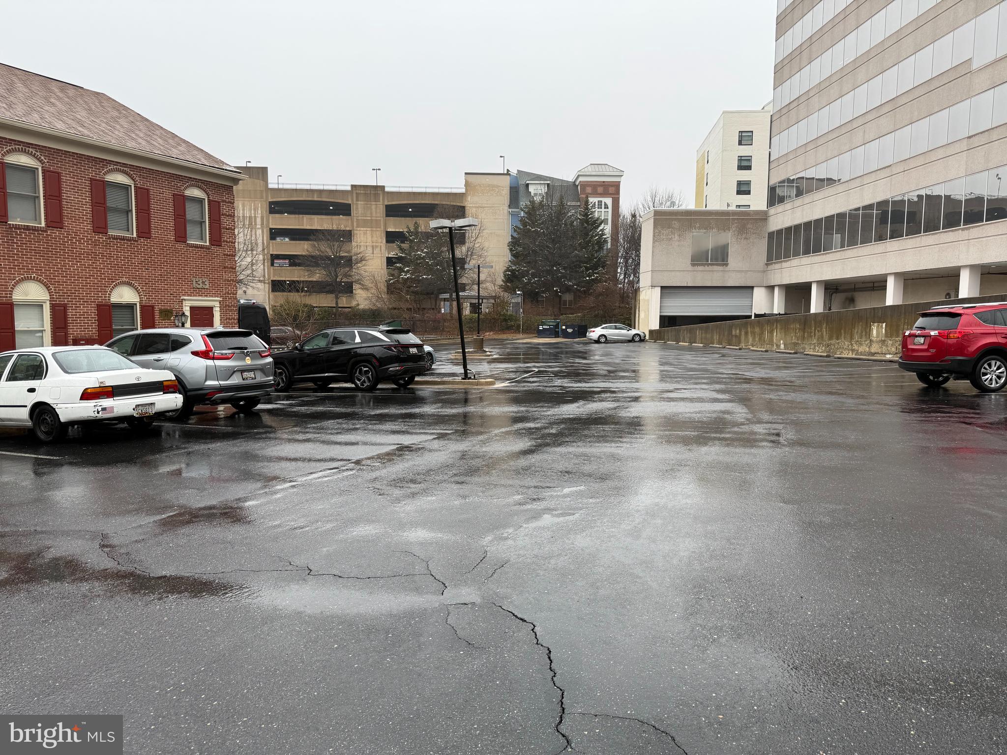 131 ROLLINS AVENUE 3 & 3A