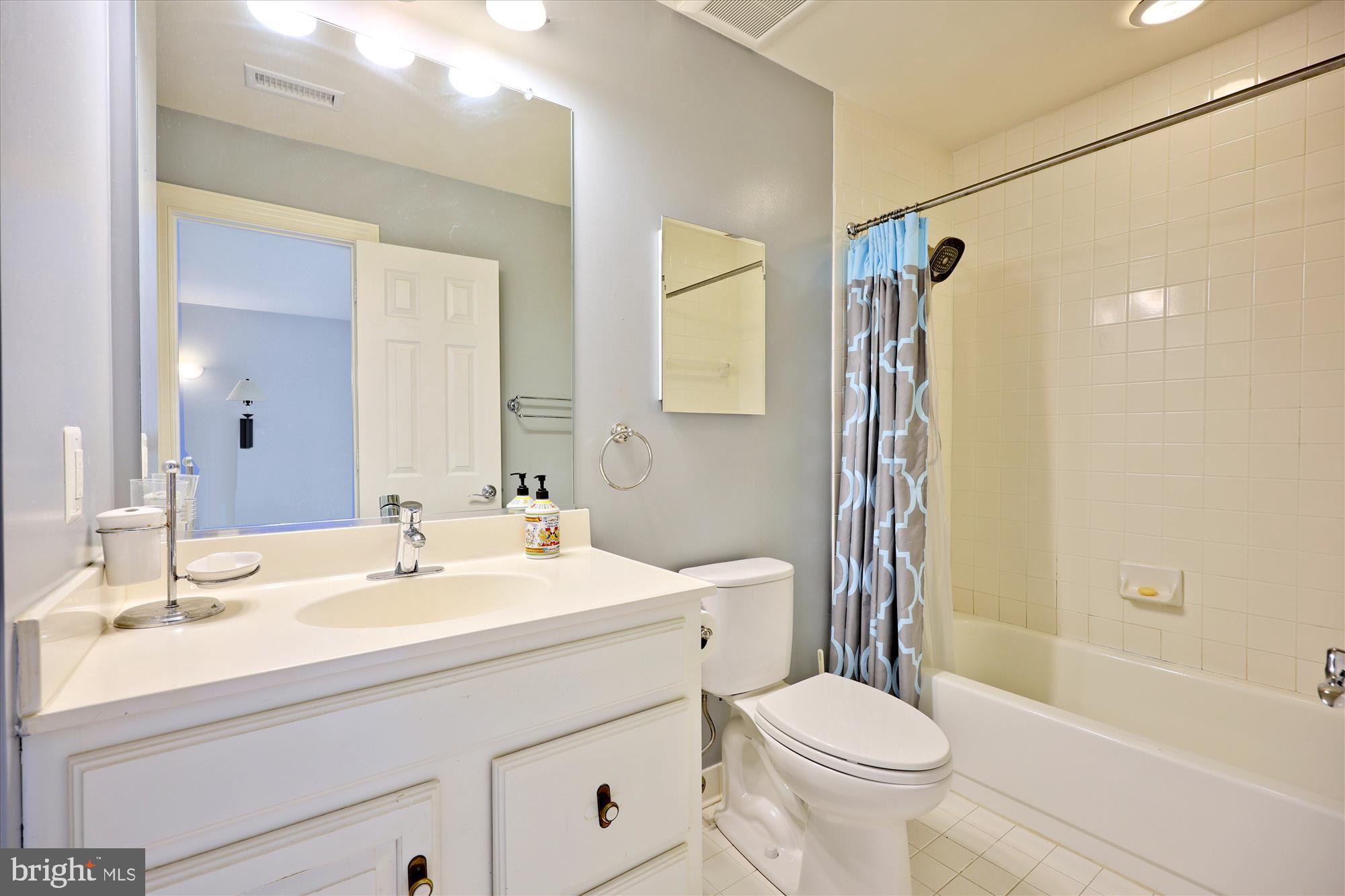 POTOMAC FIELDS - Residential