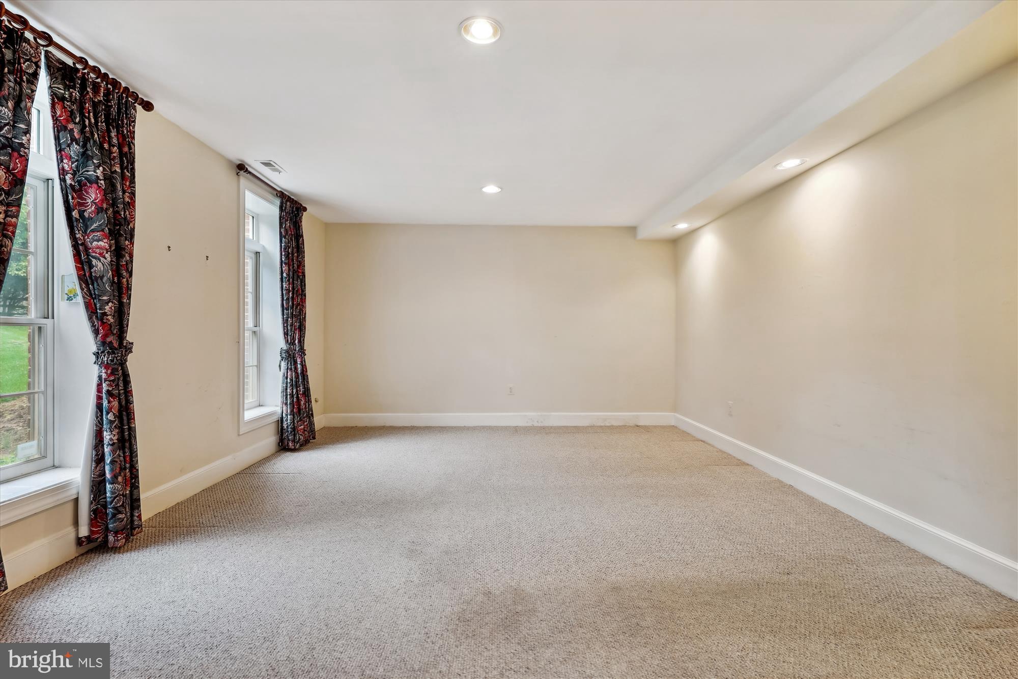 POTOMAC FIELDS - Residential