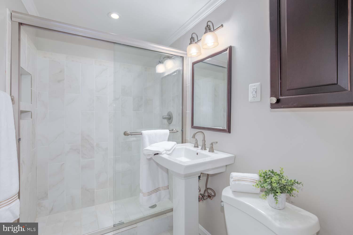 LANCASTER - Residential