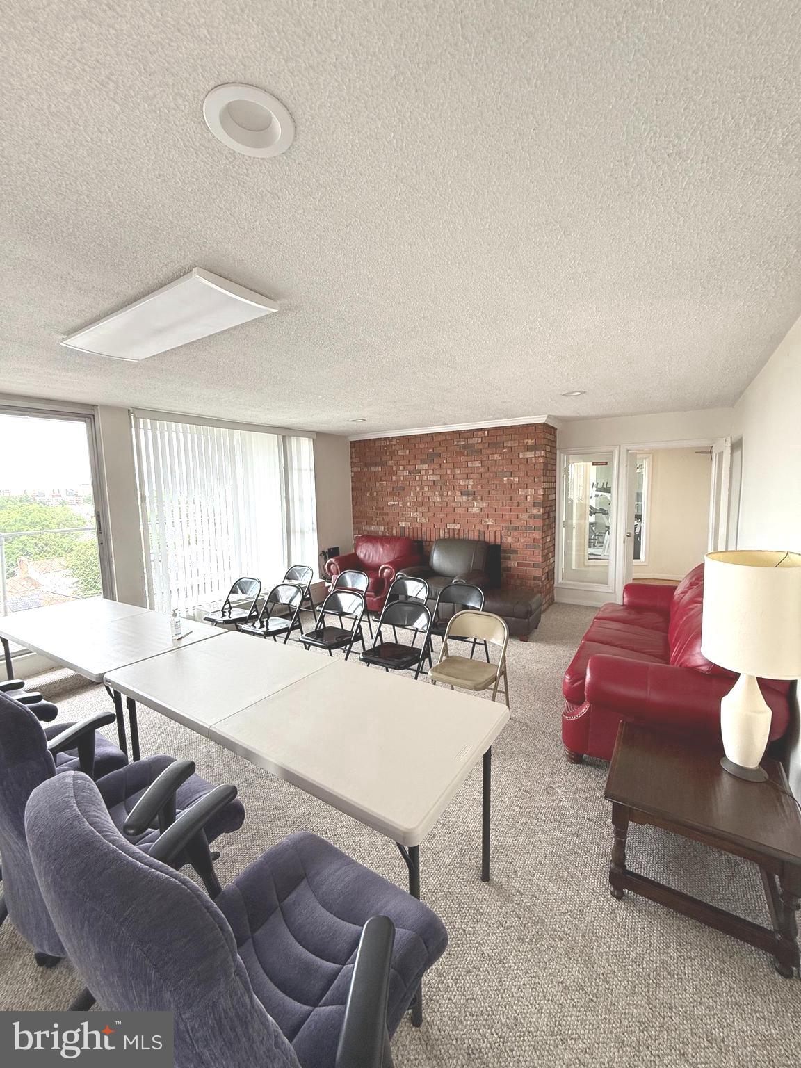 LANCASTER - Residential