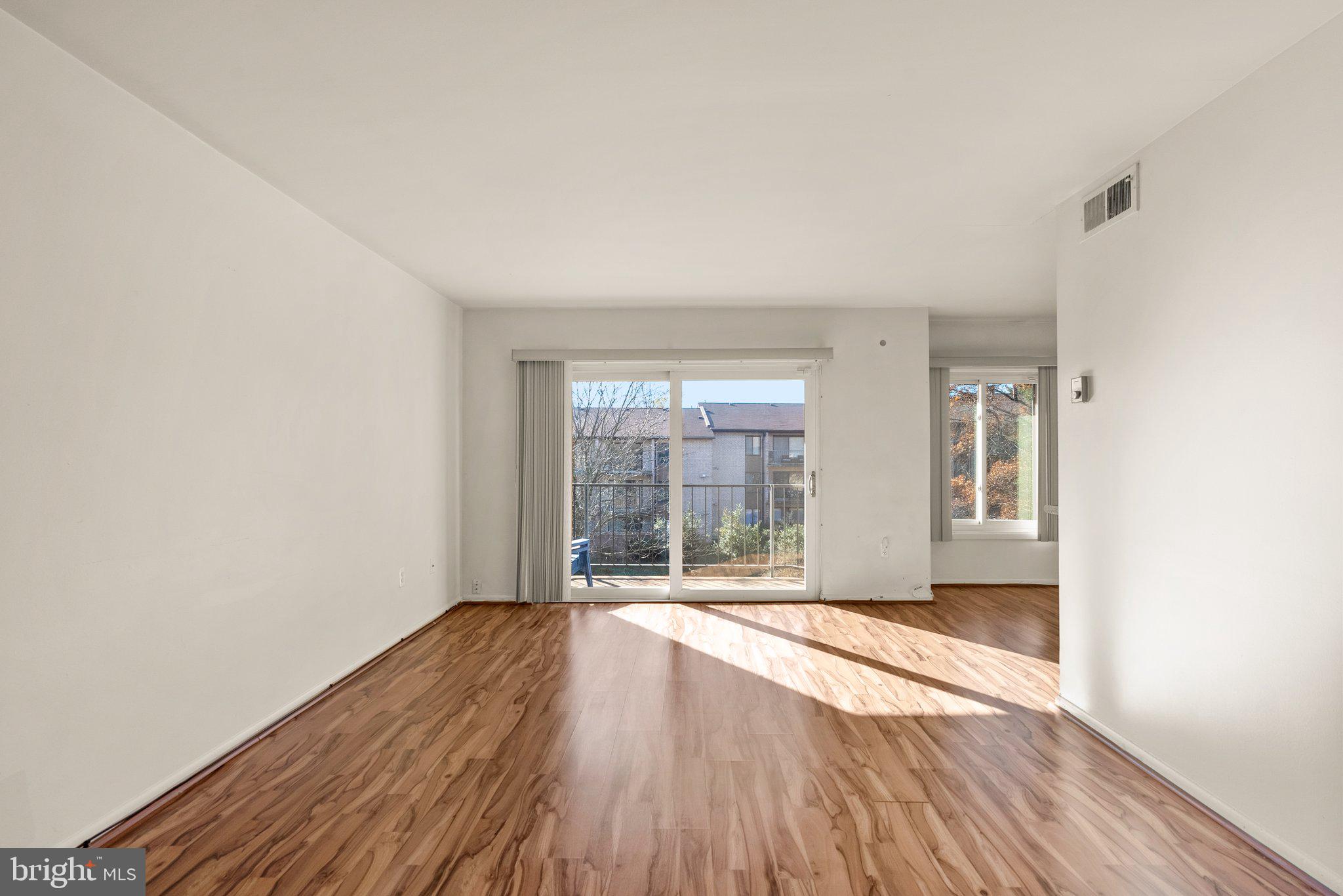 HUNTING RIDGE CONDOMINIUM - Residential