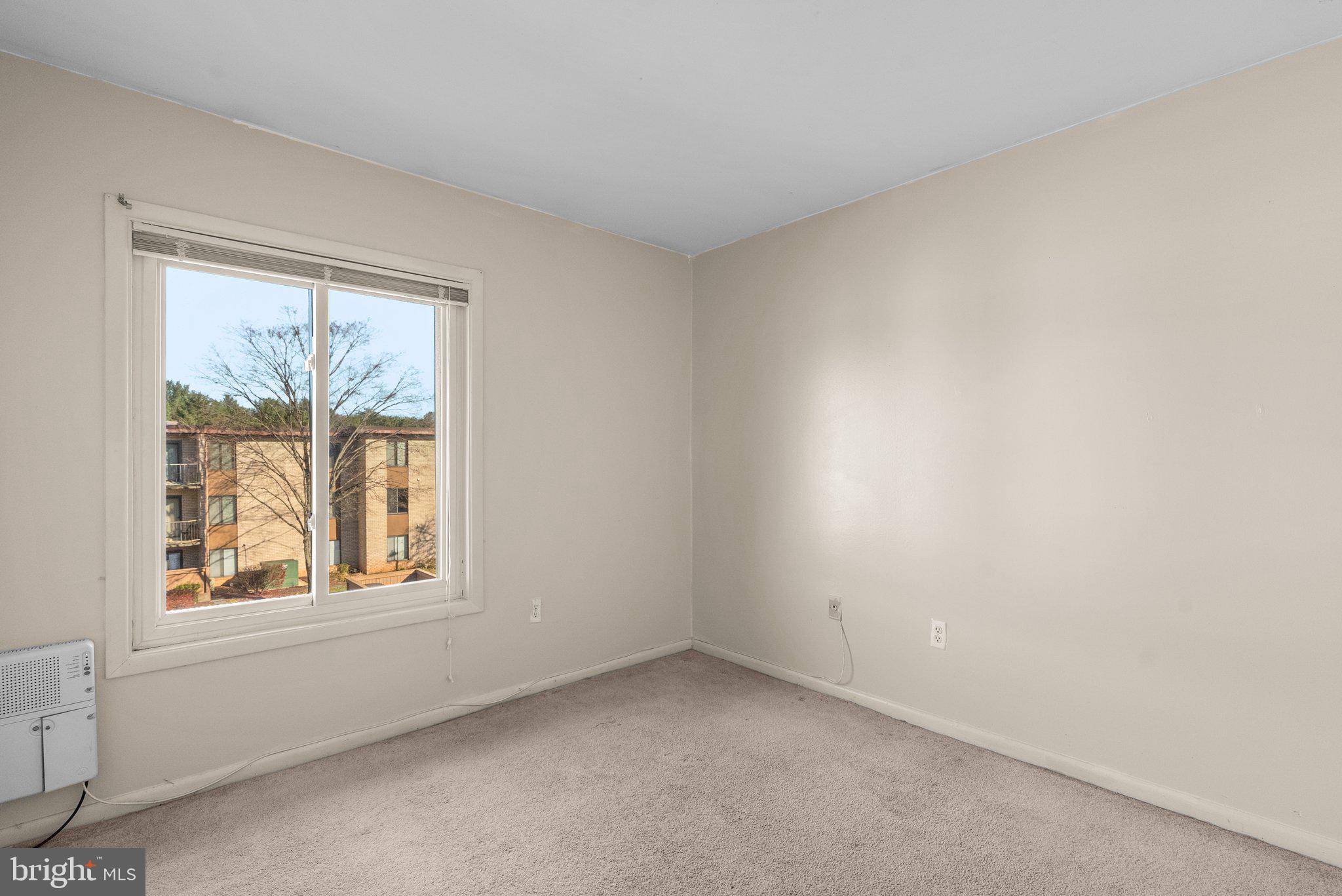 HUNTING RIDGE CONDOMINIUM - Residential