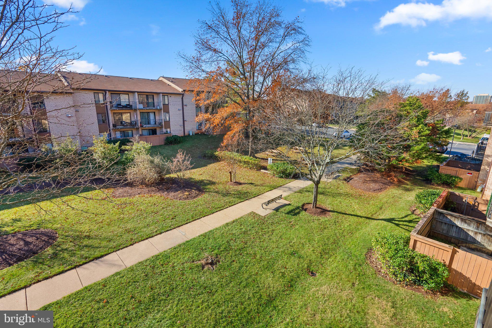 HUNTING RIDGE CONDOMINIUM - Residential