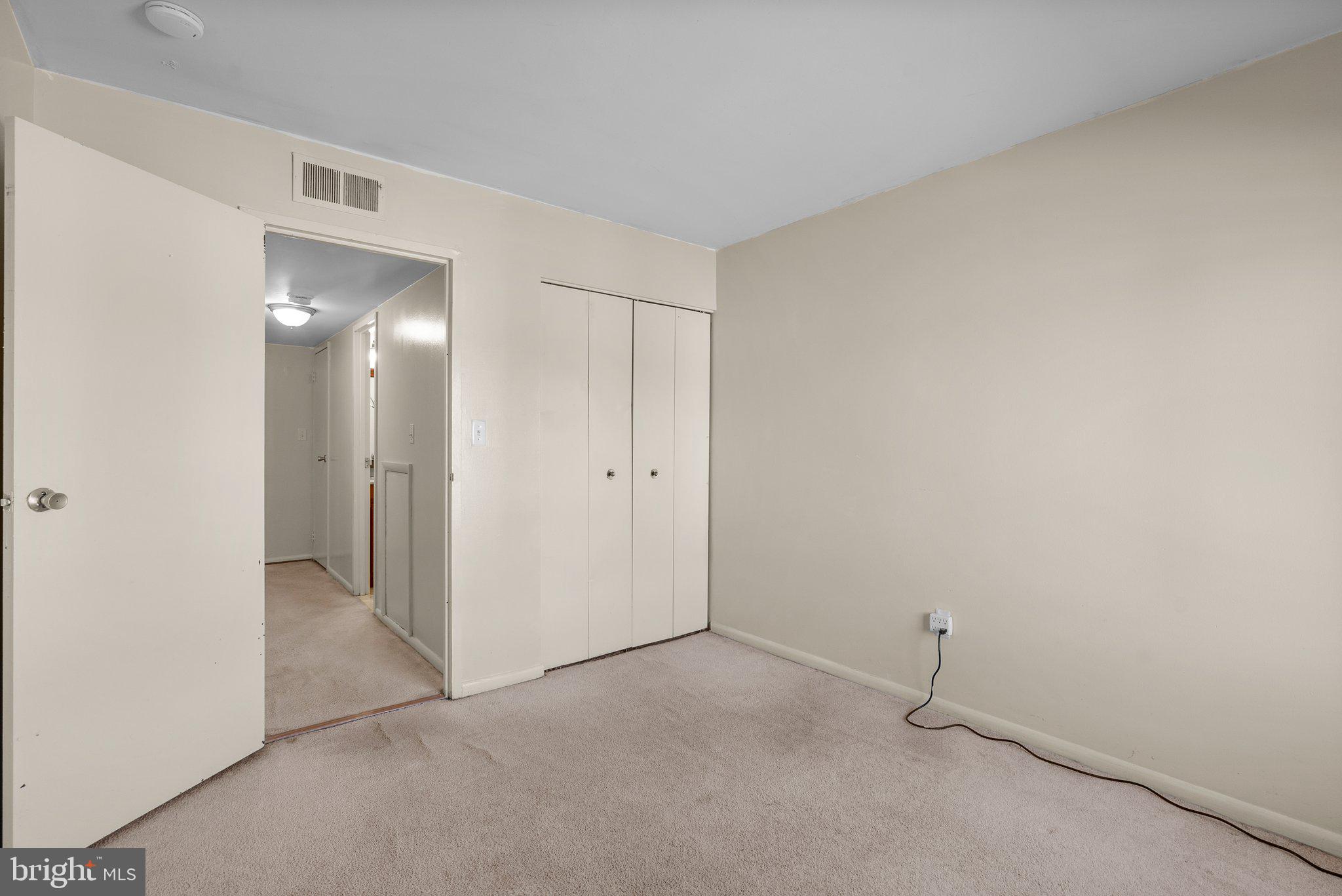 HUNTING RIDGE CONDOMINIUM - Residential