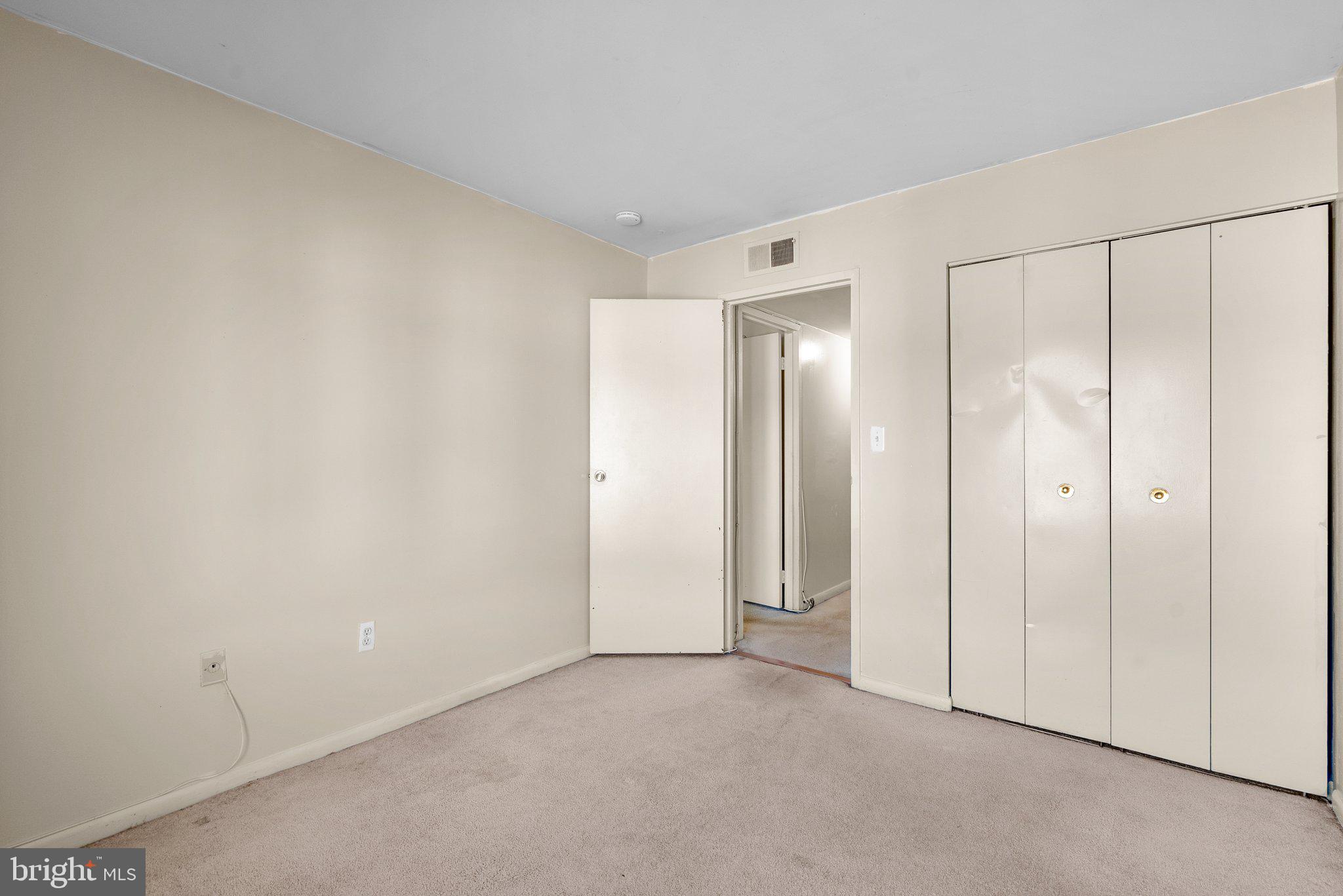 HUNTING RIDGE CONDOMINIUM - Residential